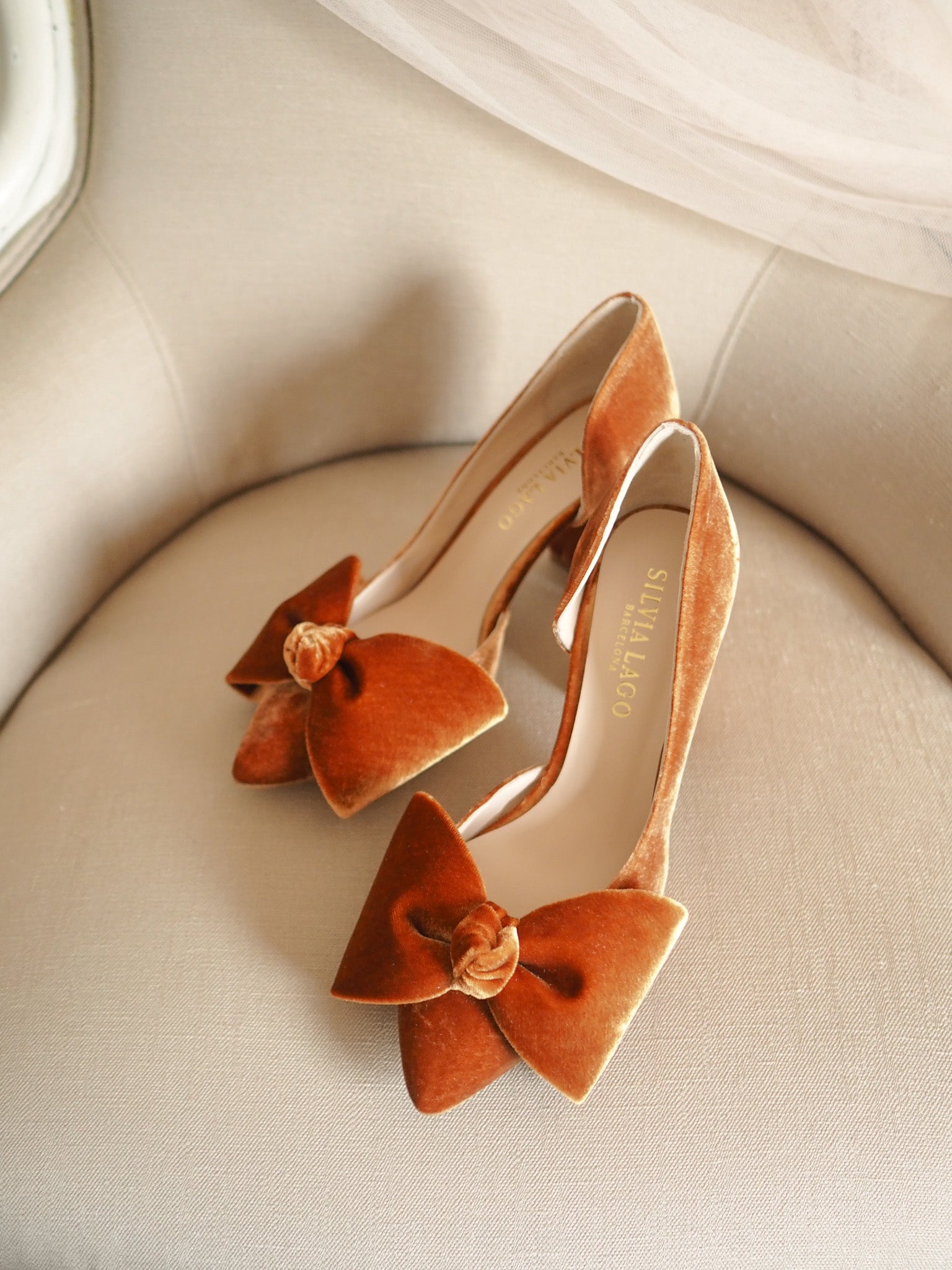 Valentina pumps 85mm caramel velvet