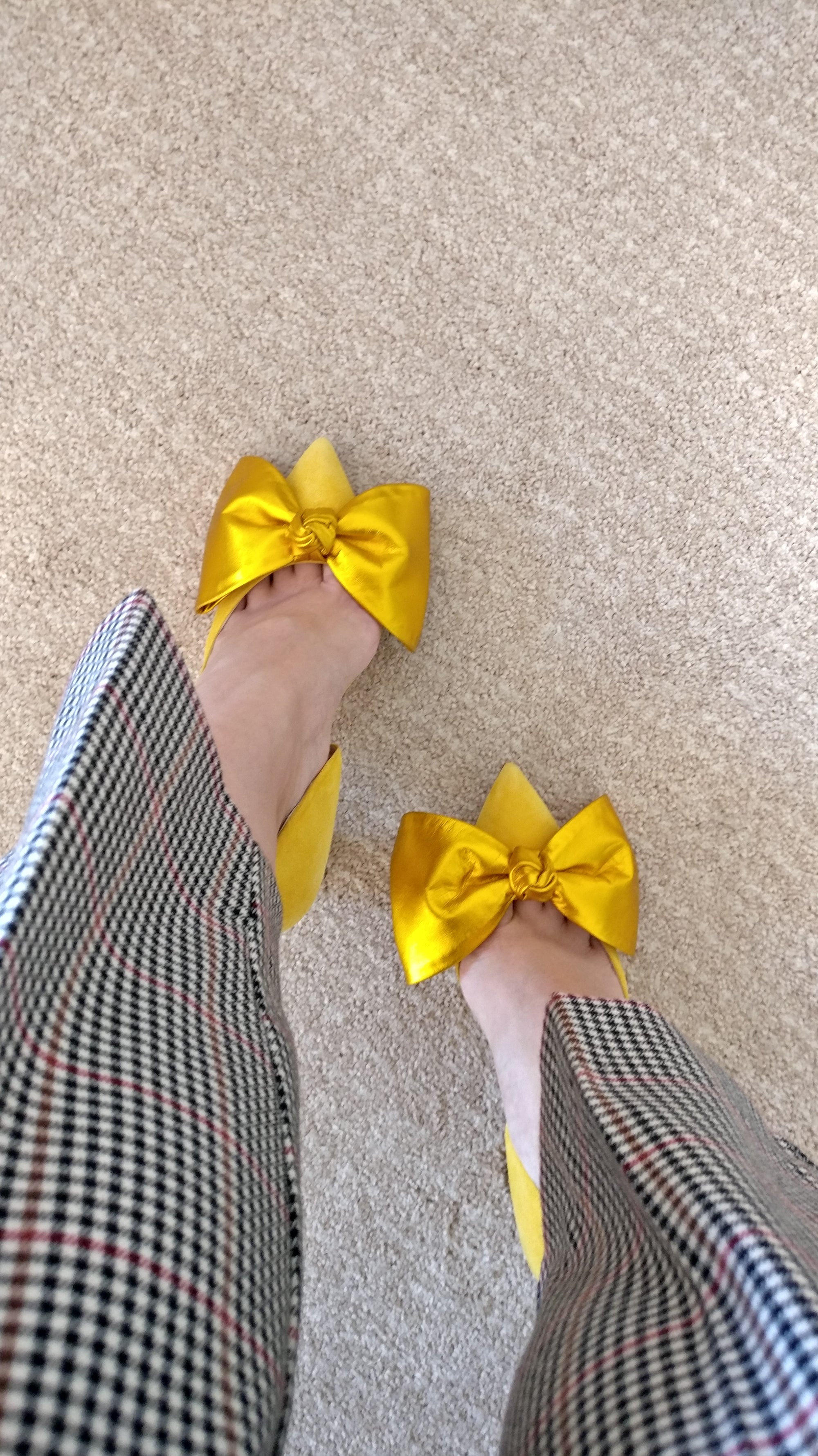 Valentina pumps 100mm yellow suede