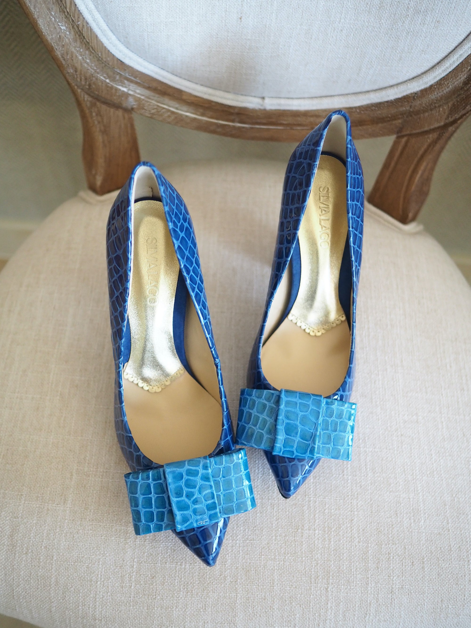 Paula pumps 100mm indigo croc patent