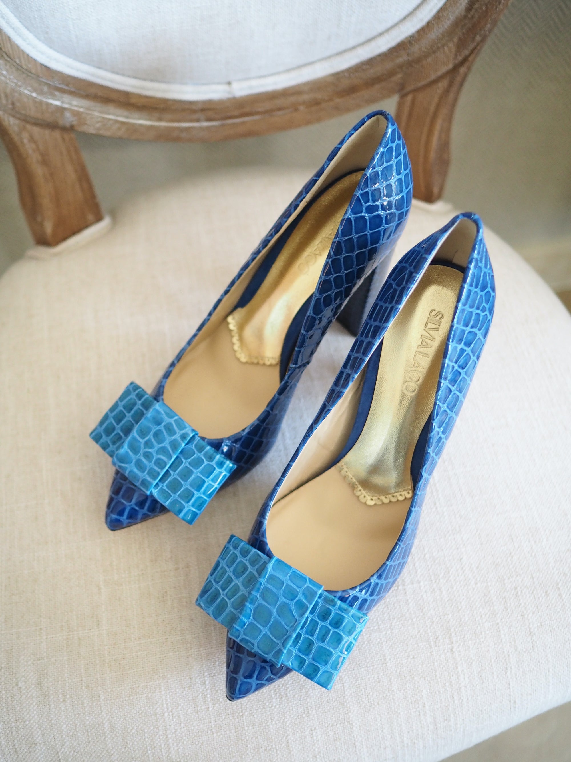 Paula pumps 100mm indigo croc patent