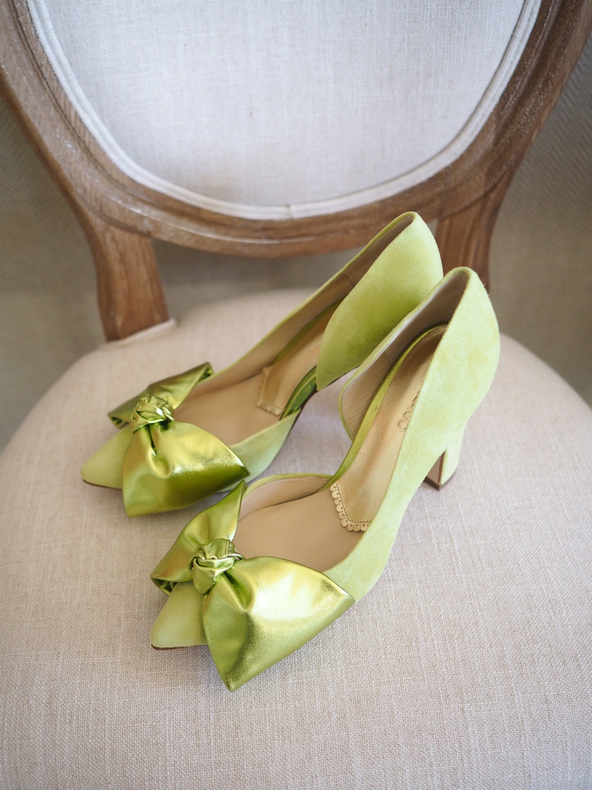 Valentina pumps 100mm pistachio suede