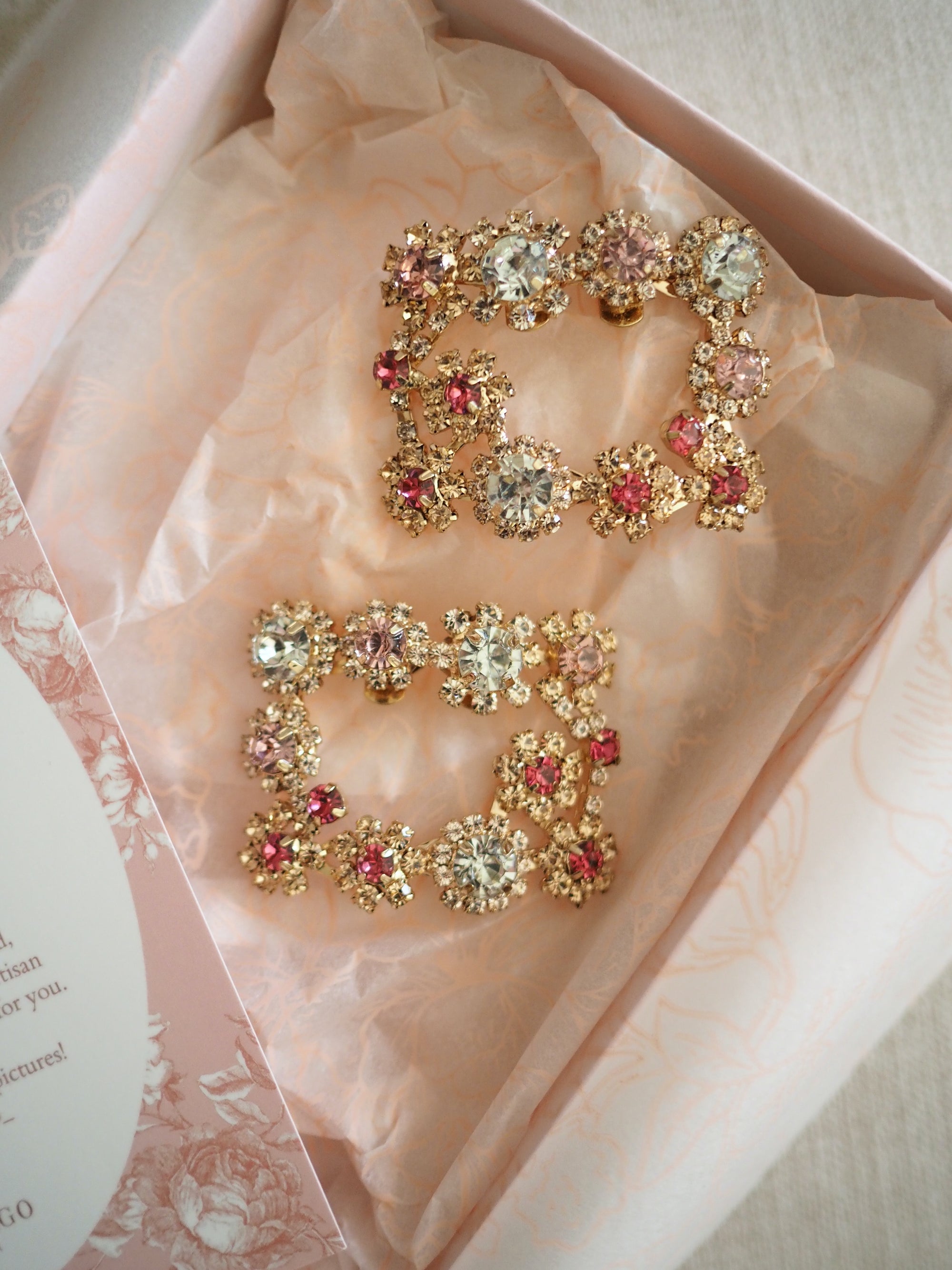 Amelie shoe clips peach