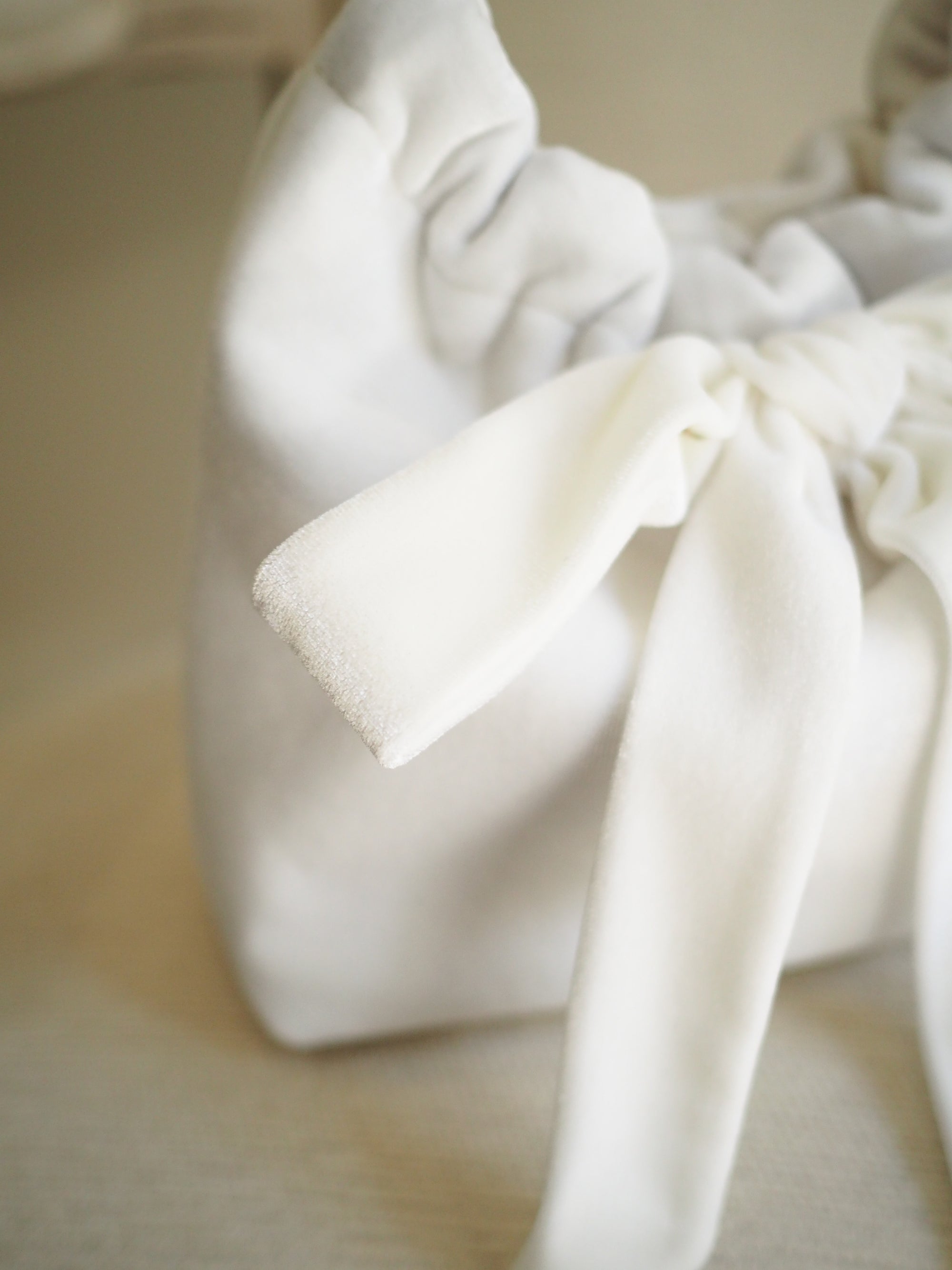Lady Martha handbag ivory velvet