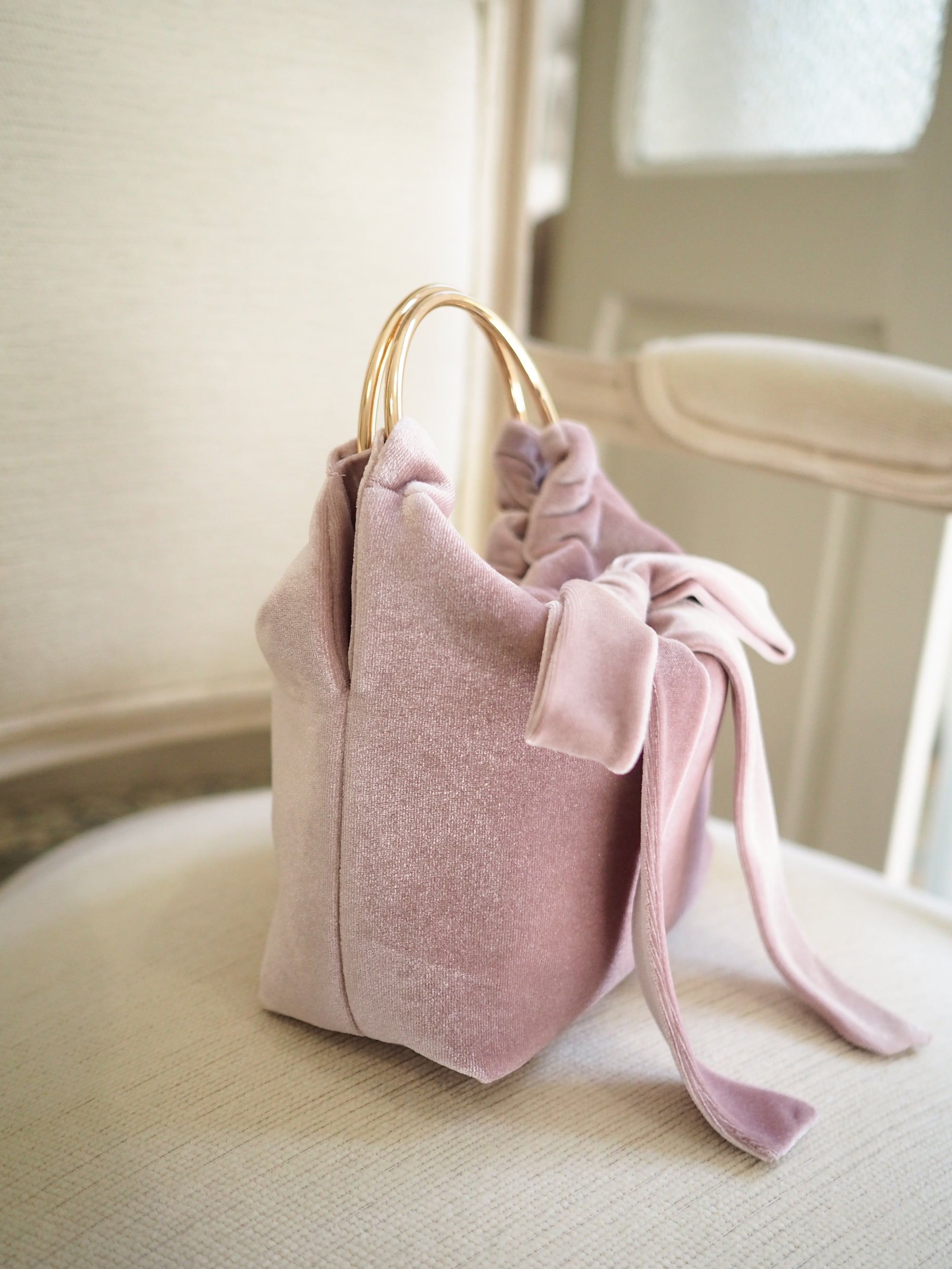 Lady Martha handbag blush velvet