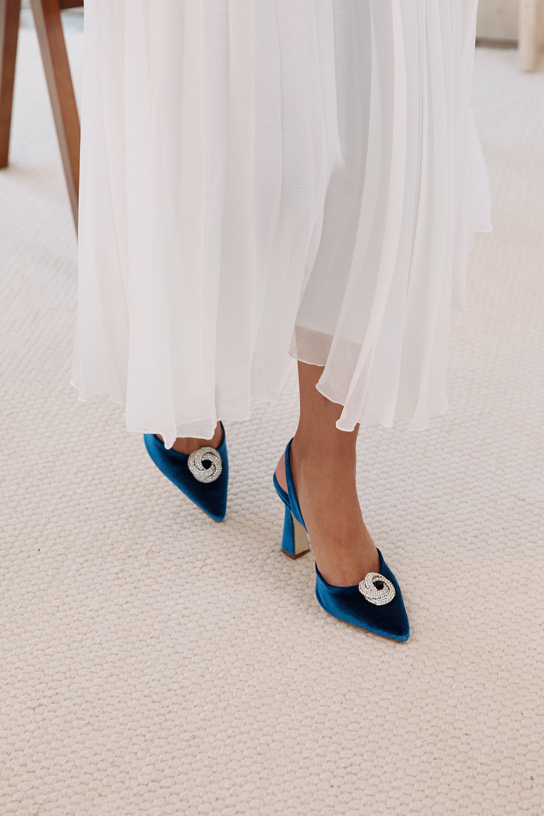 Lady Clementine pumps 85mm azure velvet