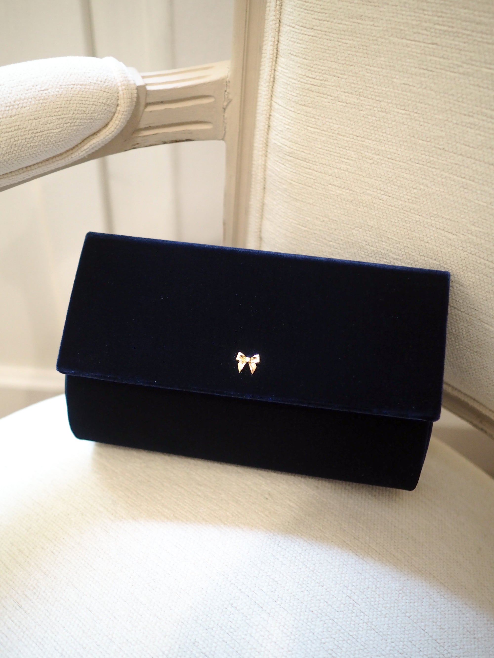 Lady Erin handbag navy velvet